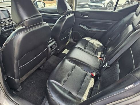 Used 2020 Nissan Altima 2.5 SL FWD image 9