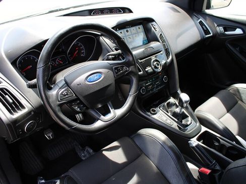 Used 2016 Ford Focus RS AWD/4WD image 21