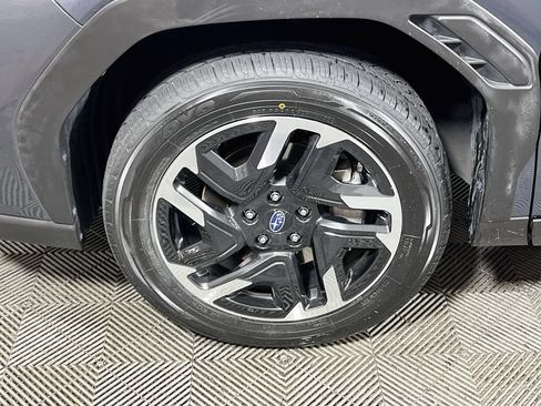 Used 2025 Subaru Forester Limited AWD/4WD image 28
