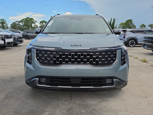 New 2027 Kia Carnival SX Prestige FWD image 2