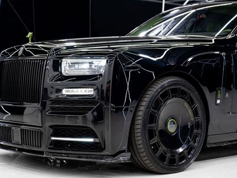 Used 2023 Rolls-Royce Phantom Sedan w/ The Phantom Package image 8