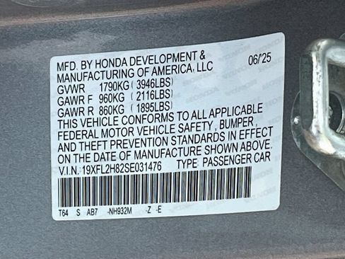 Used 2025 Honda Civic Sport image 29