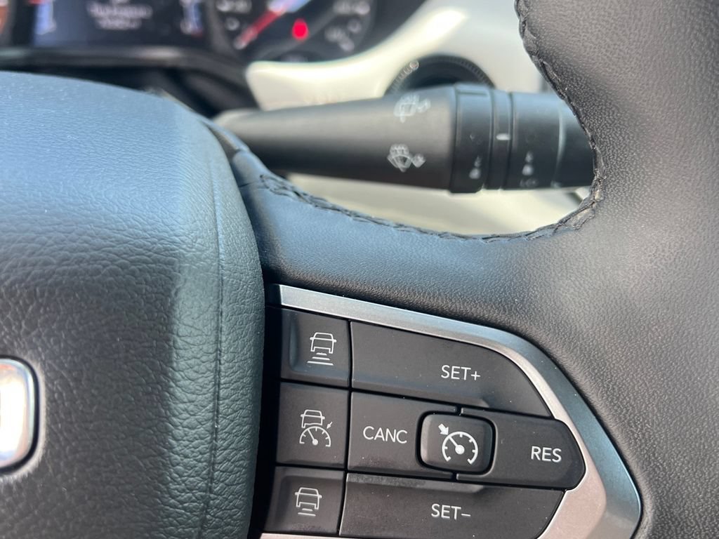 Used 2024 Jeep Compass Limited AWD/4WD image 29