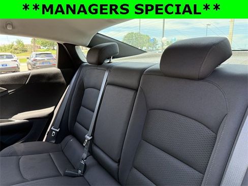 Used 2023 Chevrolet Malibu LT image 25
