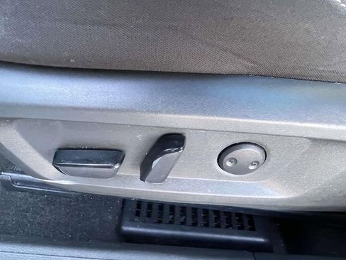 Used 2023 Nissan Rogue SV image 14