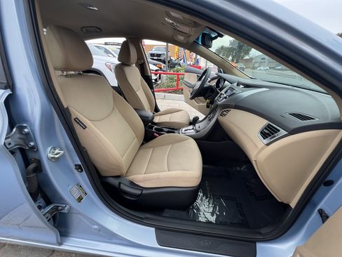 Used 2013 Hyundai Elantra GLS w/ Preferred Pkg image 24