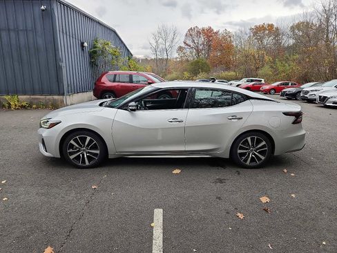 Used 2023 Nissan Maxima SV w/ Floor Mat Group image 7