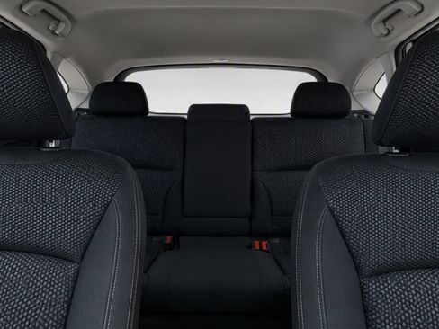 Used 2019 Subaru Outback 2.5i Premium AWD/4WD image 17