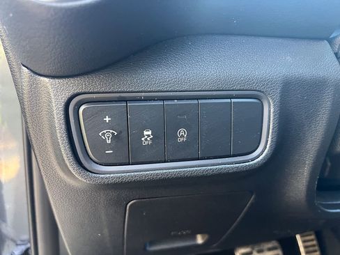 Used 2024 Kia Soul LX w/ Option Group 015 FWD image 13