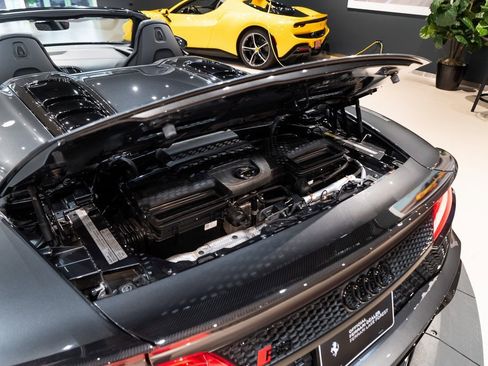 Used 2020 Audi R8 V10 performance image 16