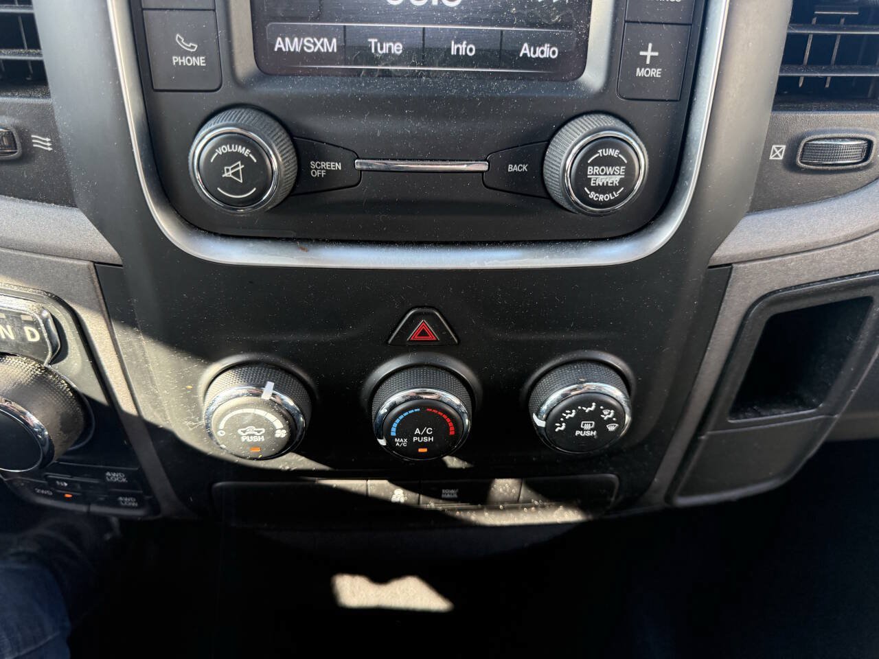 Used 2017 RAM 1500 Express AWD/4WD image 27