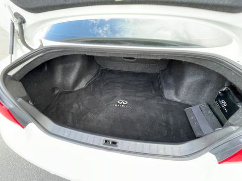 Used 2011 INFINITI G37 w/ Sport Appearance Package image 23