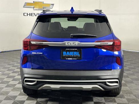 Used 2022 Kia Seltos EX image 4