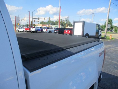 Used 2015 Chevrolet Colorado Z71 RWD image 14