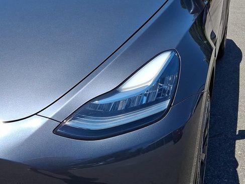 Used 2023 Tesla Model Y Long Range AWD/4WD image 11