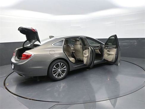 Used 2019 Buick LaCrosse Preferred image 47