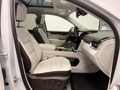 Used 2024 GMC Acadia Denali w/ LPO, Floor Liner Package image 20