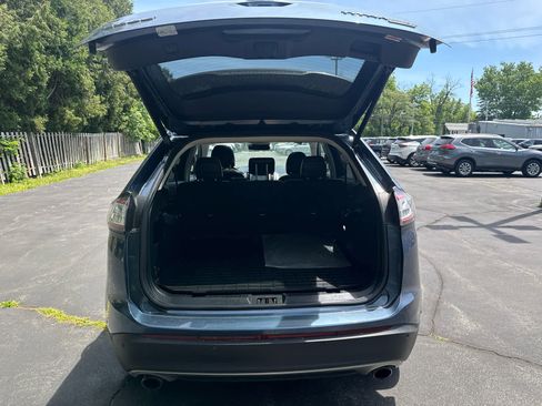 Used 2018 Ford Edge Titanium w/ Equipment Group 302A AWD/4WD image 15