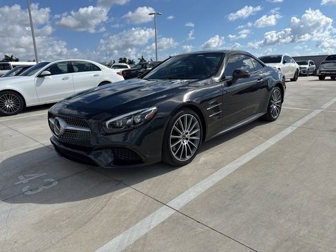 Used 2020 Mercedes-Benz SL 450 image 2