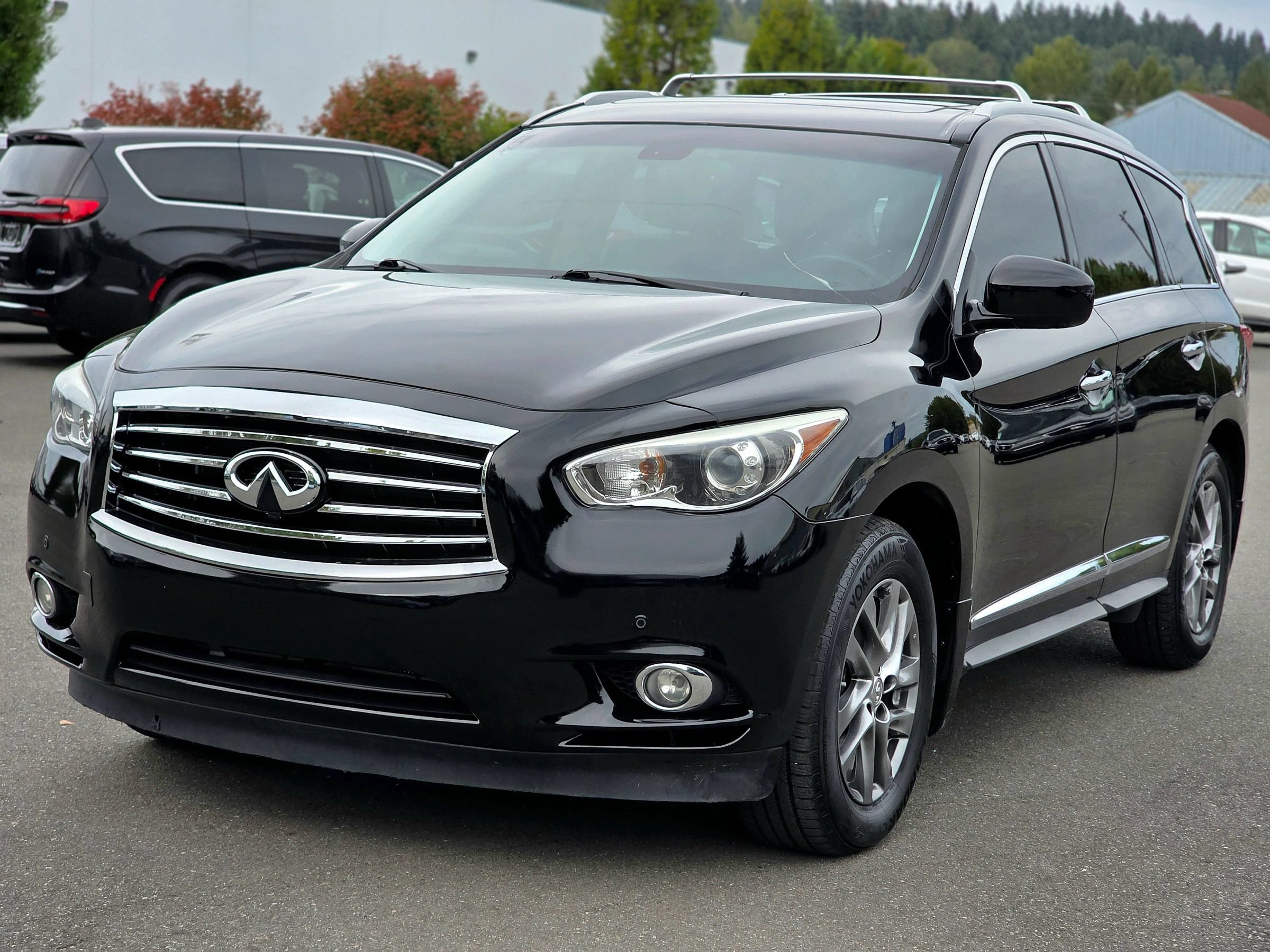 Used 2015 INFINITI QX60 Luxe w/ Premium Plus Package AWD/4WD image 4