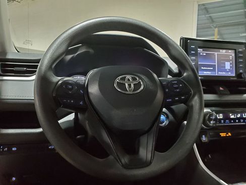 Used 2022 Toyota RAV4 XLE w/ Convenience Package AWD/4WD image 25