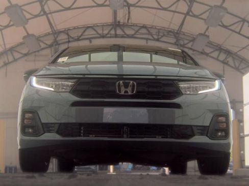 Used 2025 Honda Odyssey Sport-L image 3