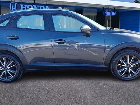 Used 2017 MAZDA CX-3 Touring image 9