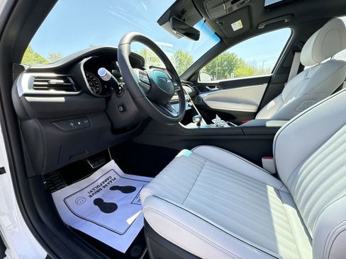 New 2025 Genesis G70 2.5T w/ Sport Prestige Package image 15