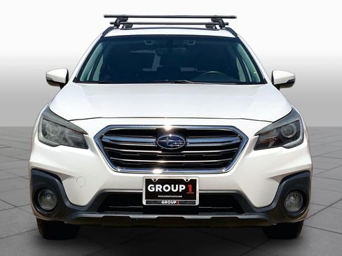 Used 2018 Subaru Outback 2.5i Touring w/ Popular Package #3 AWD/4WD image 4