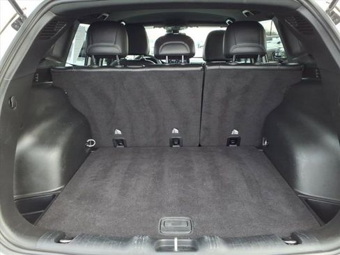 Used 2024 Jeep Compass Latitude image 27