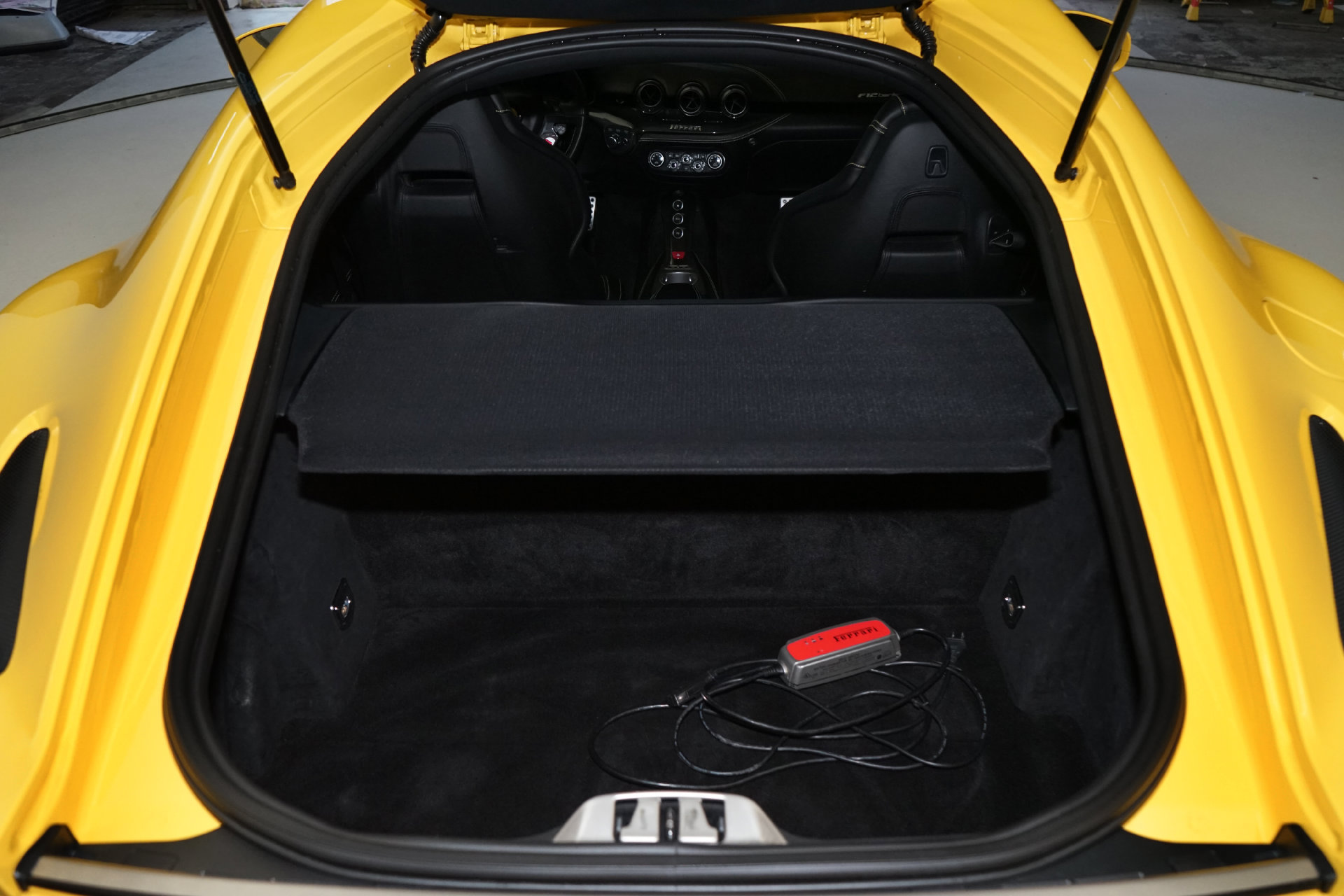 Used 2015 Ferrari F12 Berlinetta RWD image 24