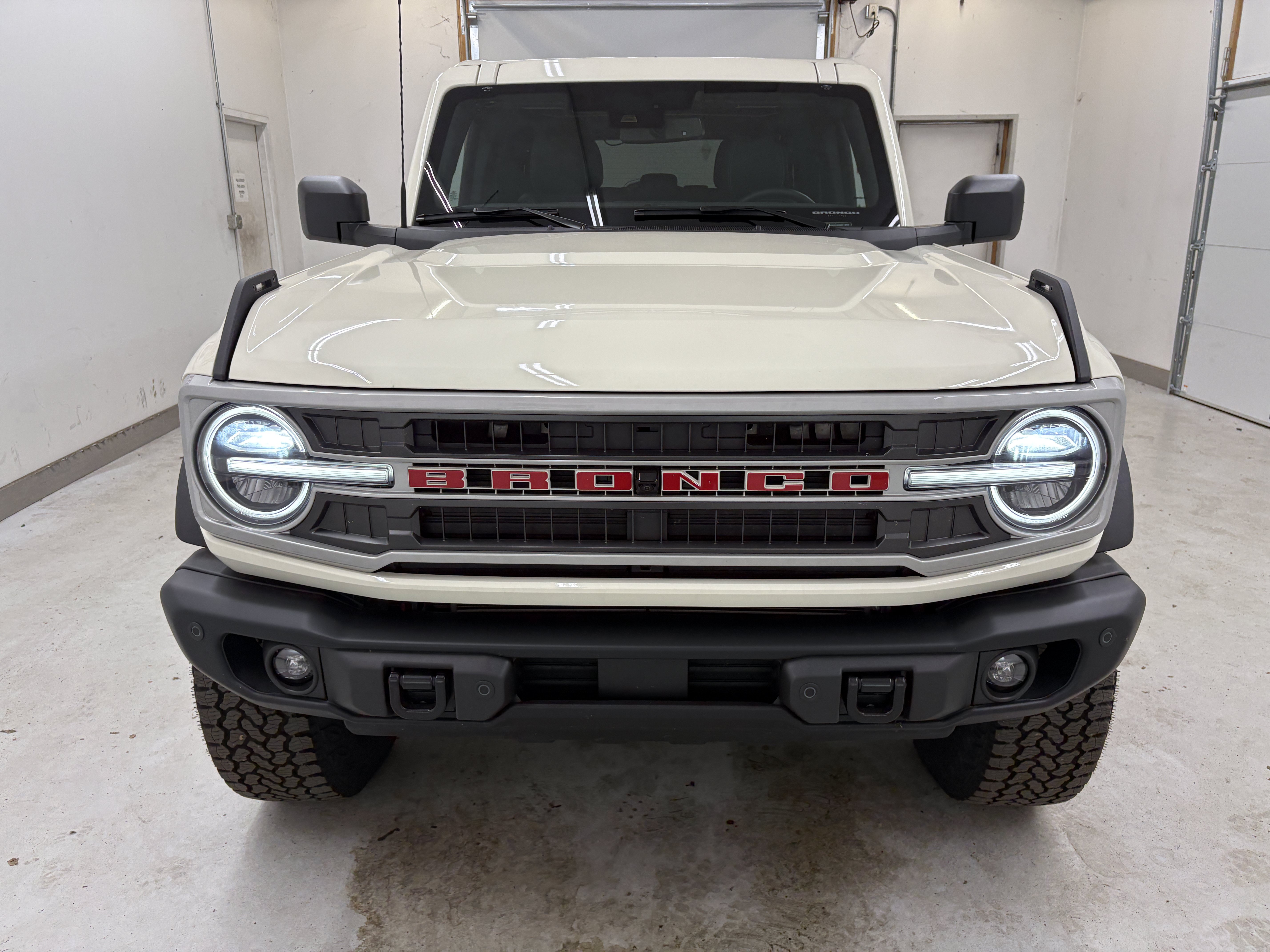 Used 2026 Ford Bronco Outer Banks w/ Sasquatch Package AWD/4WD image 6
