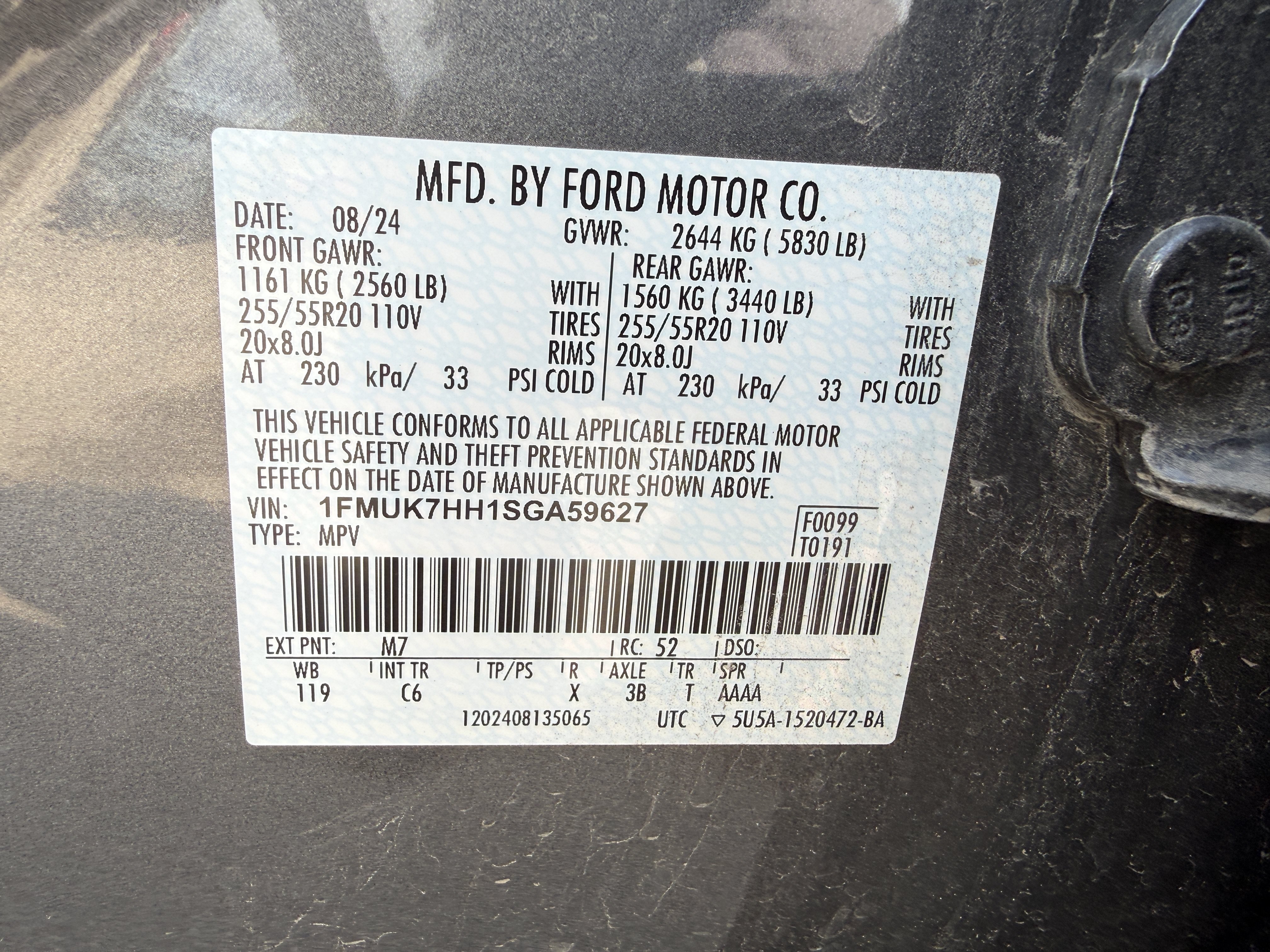Used 2025 Ford Explorer Platinum RWD image 5