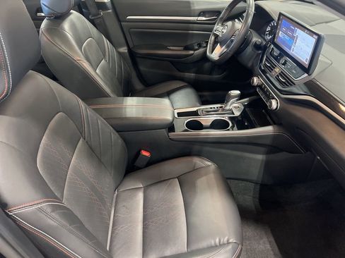 Certified 2024 Nissan Altima 2.5 SR w/ SR Premium Package image 21