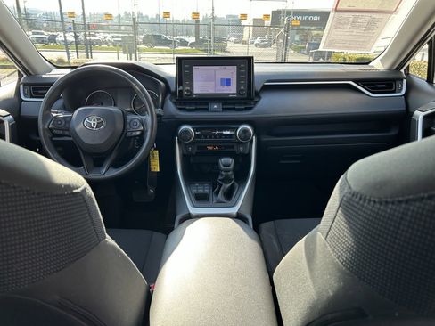Certified 2020 Toyota RAV4 LE image 17