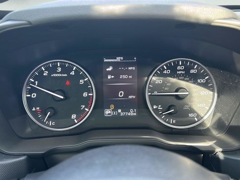 Used 2025 Subaru Forester Premium AWD/4WD image 10