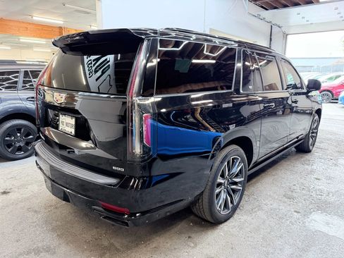 Used 2022 Cadillac Escalade ESV Sport Platinum w/ Heavy-Duty Trailer Package image 7