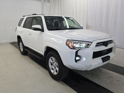 Used 2024 Toyota 4Runner SR5 Premium w/ Moonroof Package AWD/4WD image 3