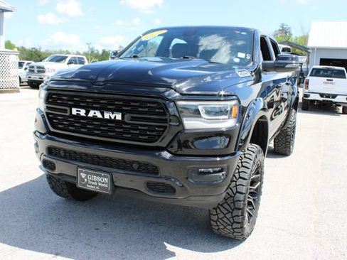 Used 2024 RAM 1500 Big Horn AWD/4WD image 3