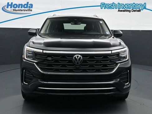 Used 2024 Volkswagen Atlas SEL Premium R-Line AWD/4WD image 3
