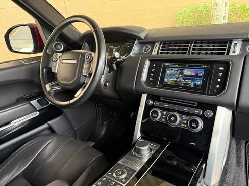 Used 2016 Land Rover Range Rover HSE image 40