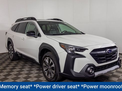 Used 2025 Subaru Outback Limited AWD/4WD image 17