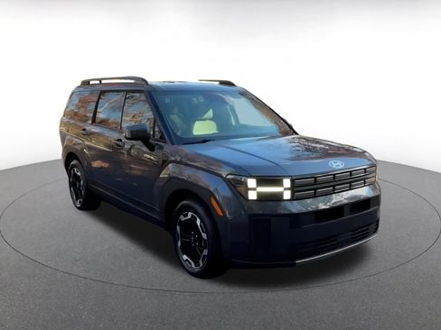 Used 2025 Hyundai Santa Fe SEL image 3