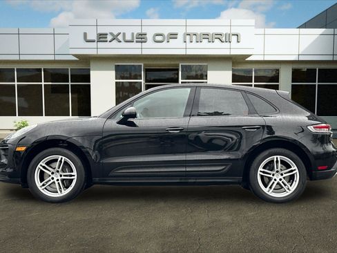 Used 2024 Porsche Macan AWD/4WD image 2