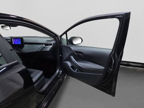 Used 2024 Toyota Corolla LE FWD image 30
