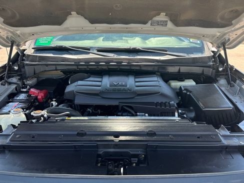 Used 2021 Nissan Titan PRO-4X w/ Pro-4x Convenience Package AWD/4WD image 28