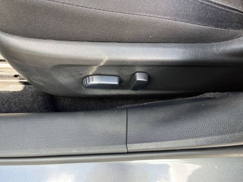 Used 2025 Nissan Altima 2.5 SV FWD image 22