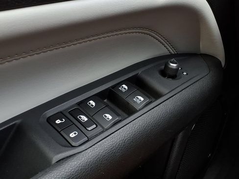 Used 2025 Jeep Compass Limited AWD/4WD image 18