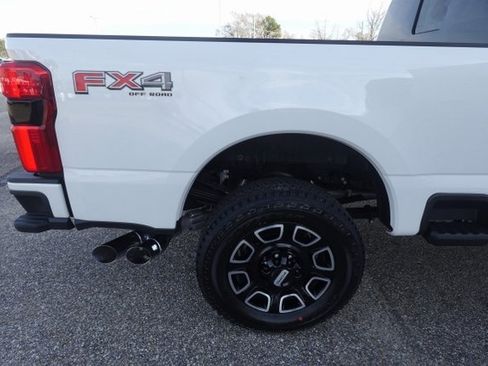 New 2025 Ford F250 Platinum image 20