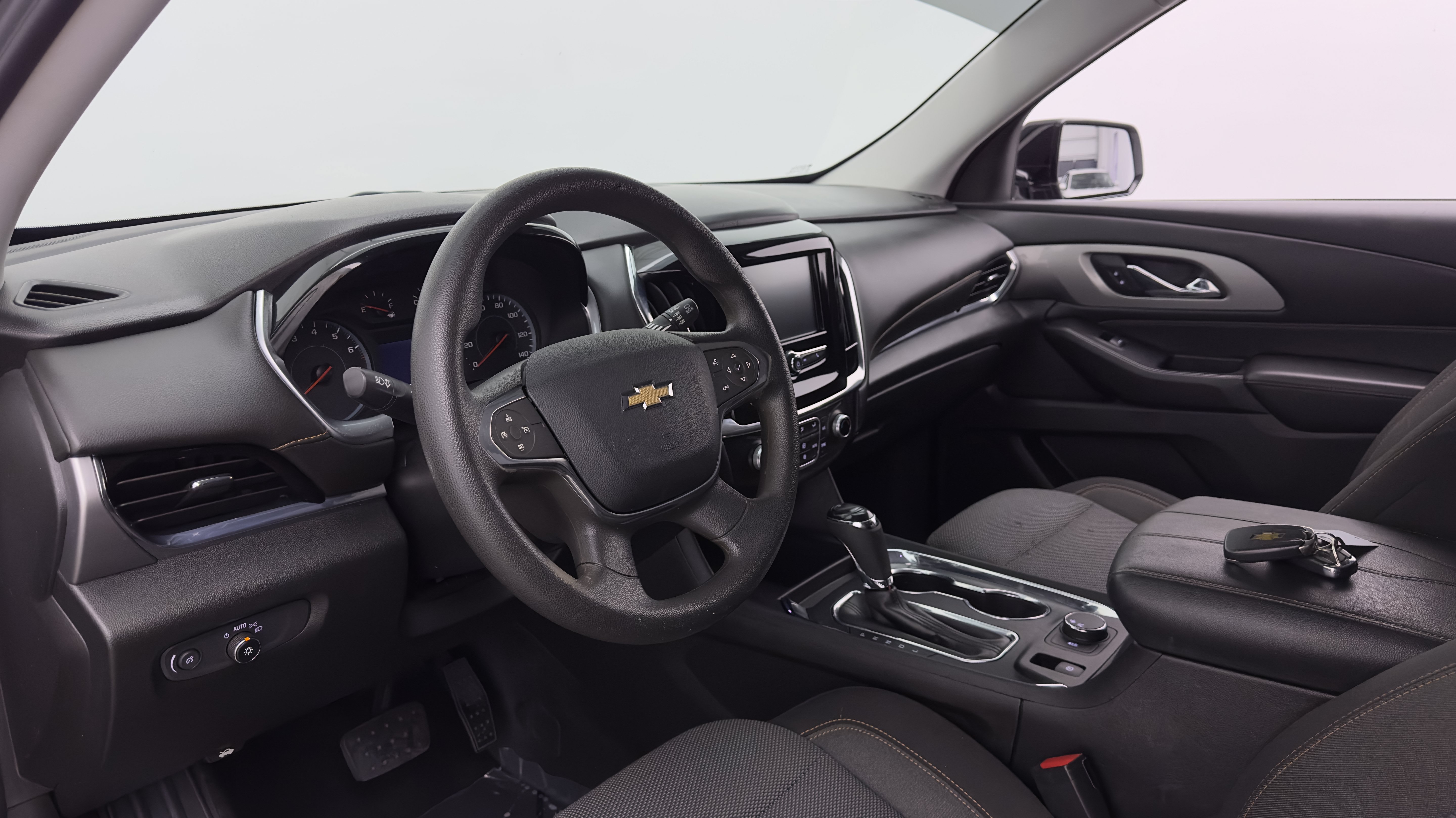 Used 2018 Chevrolet Traverse LS FWD image 11